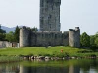 Ross Castle mit Spiegelbild im Lough Leane - Killarney NP, Co. Kerry